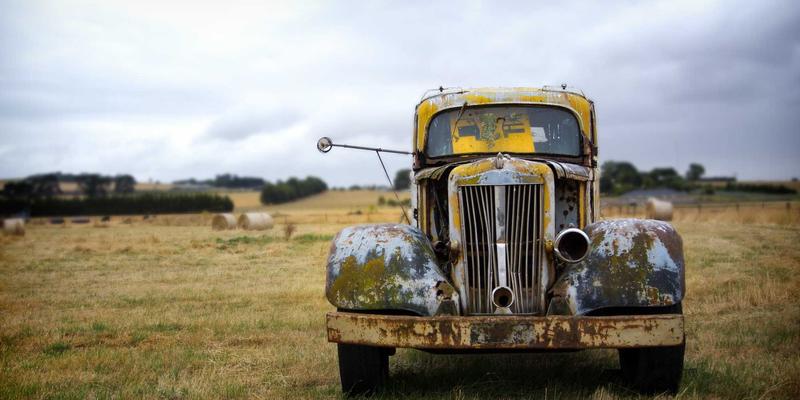 从边缘到中心：娱乐资讯如何引爆亚文化破壁传播