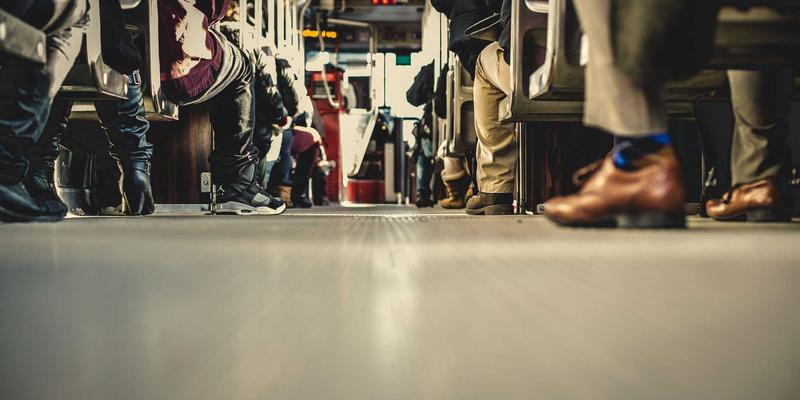 娱乐新闻与趣味视频的在地化浪潮：本土明星如何在全球娱乐流中突围