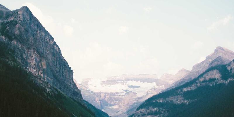 搞笑视频与娱乐新闻：解码当代人的“喜乐见”精神需求